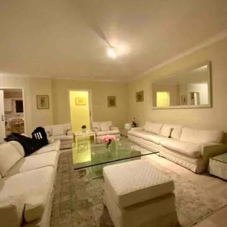 Queen Olga Appartement *